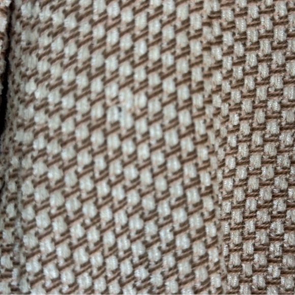 Vintage Betty Reiter Chic Tweed Jacket with Gold Buttons - Picture 15 of 16